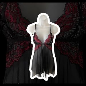 Front clip butterfly black and Red Mesh Baby Doll